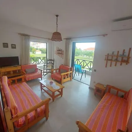 Lalas In * Polychrono